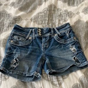 juniors amethyst jean shorts